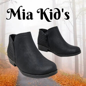 Mia Kid's Girl's Ankle Booties Sz 11M Black Faux Leather Zip Perforated Cutout